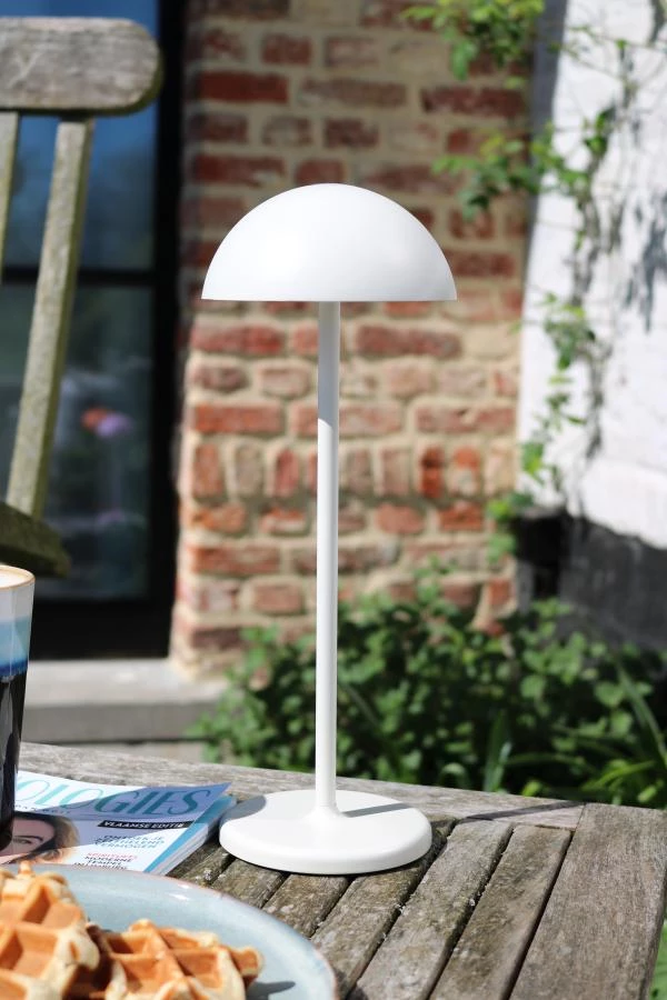 Lucide JOY - Lampe de table Rechargeable Intérieur/Extérieur - Batterie/Piles - Ø 12 cm - LED Dim. - 1x1,5W 3000K - IP54 - Blanc - ambiance 1